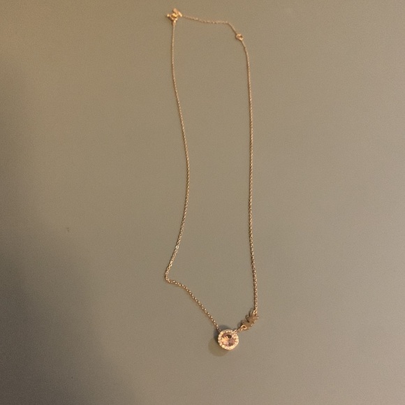 Michael Kors rose gold necklace, box is not the original one it came in - Picture 2 of 2